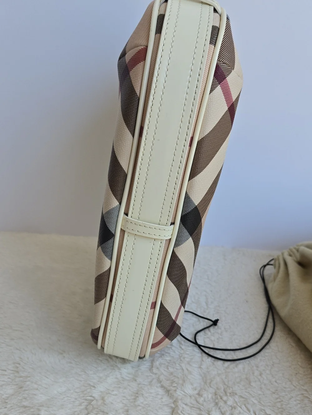 BURBERRY Vintage House Check White Leather Hobo Shoulder Bag with Dust Bag